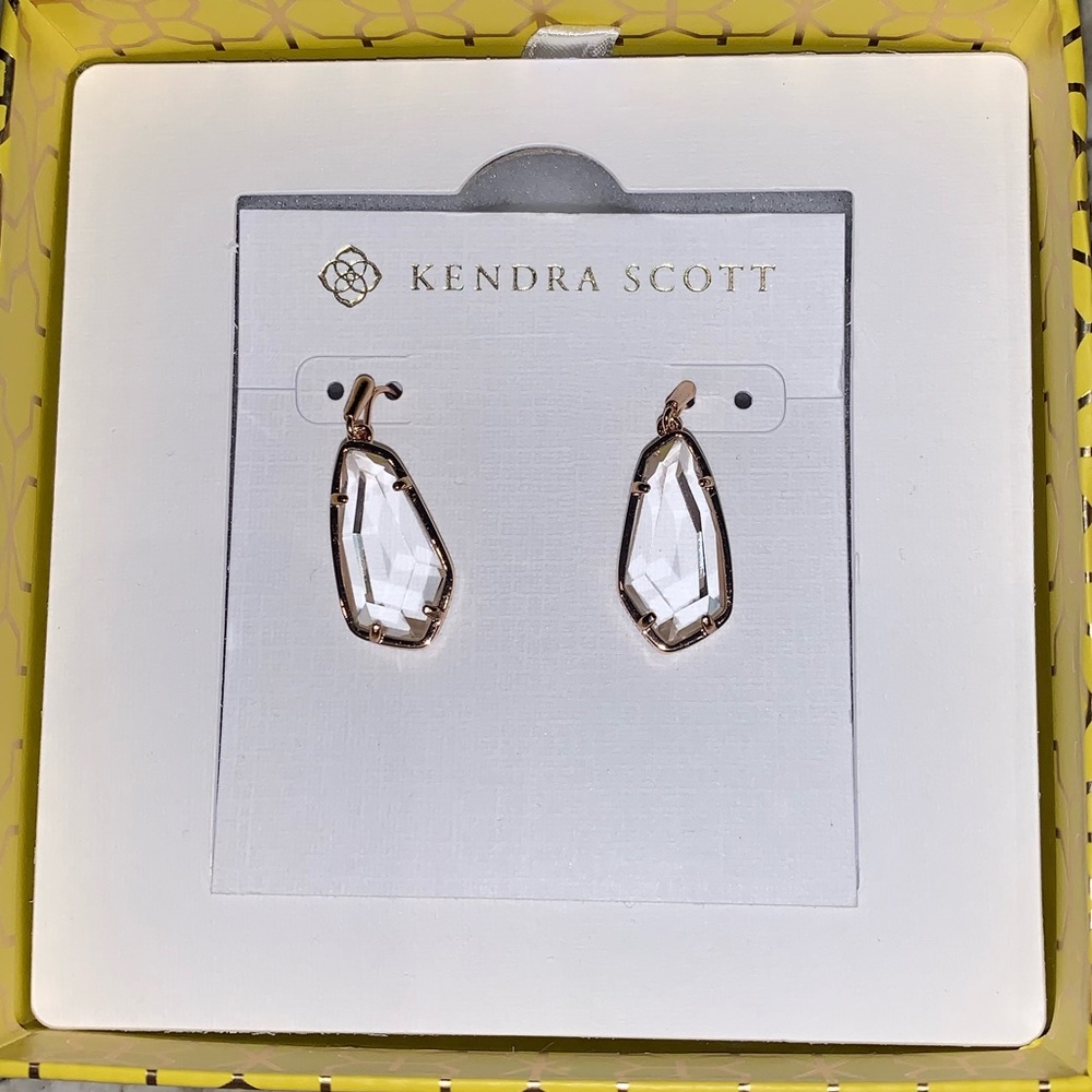 Rose gold Kendra Scott earings NEW